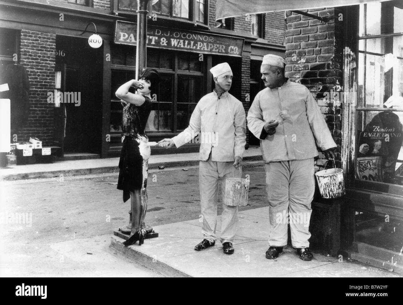 La Deuxième Année : 1927 100 ans USA Stan Laurel, Oliver Hardy Réalisateur : Fred Guiol Banque D'Images