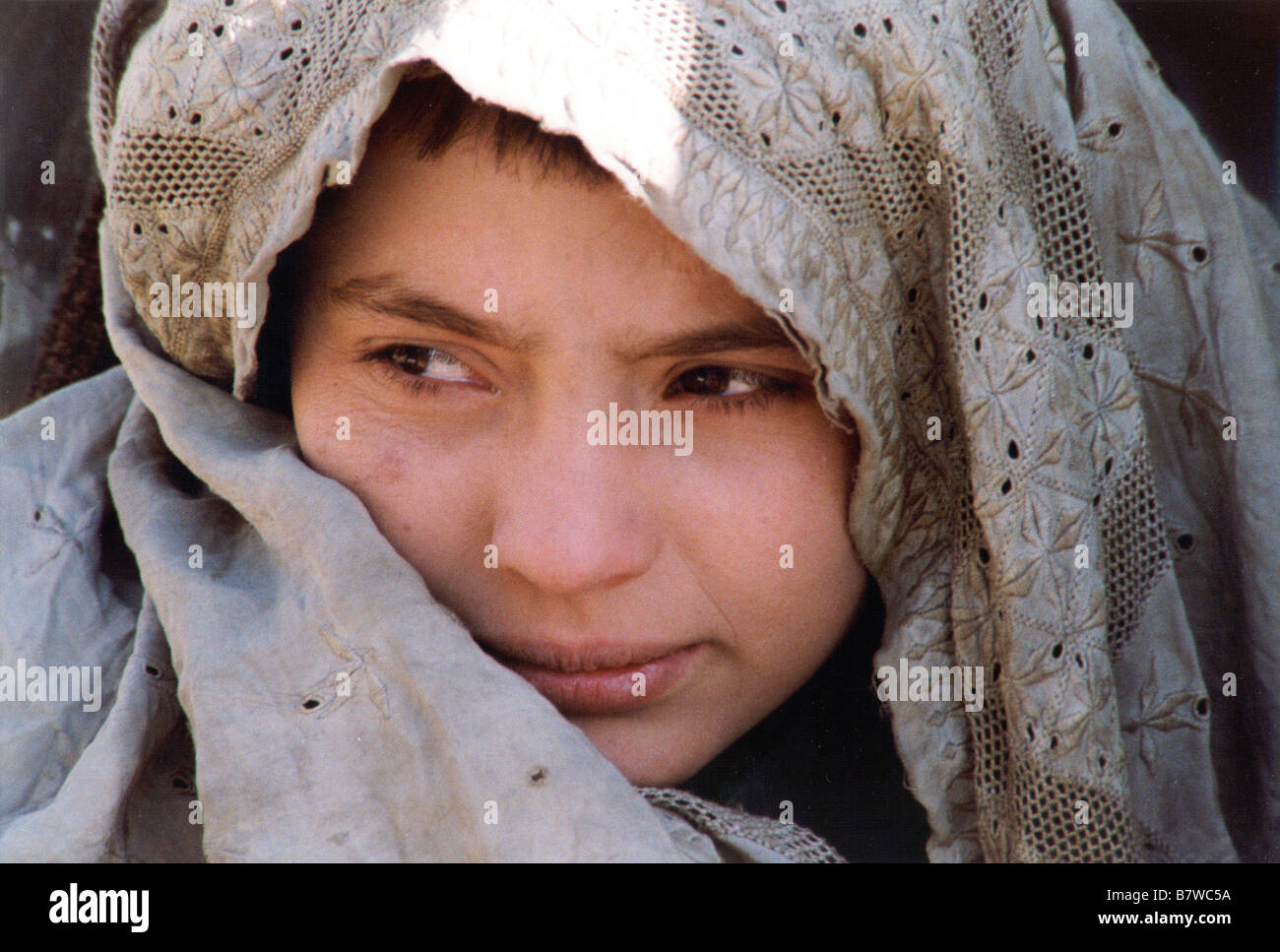 Oussama Oussama Année : 2003 - Afghanistan Marina Golbahari Réalisation : Sedigh Barmak Banque D'Images