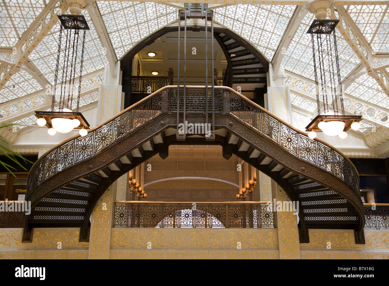 Chicago Illinois hall intérieur de Rookery building conçu par Frank Lloyd Wright stairway Banque D'Images
