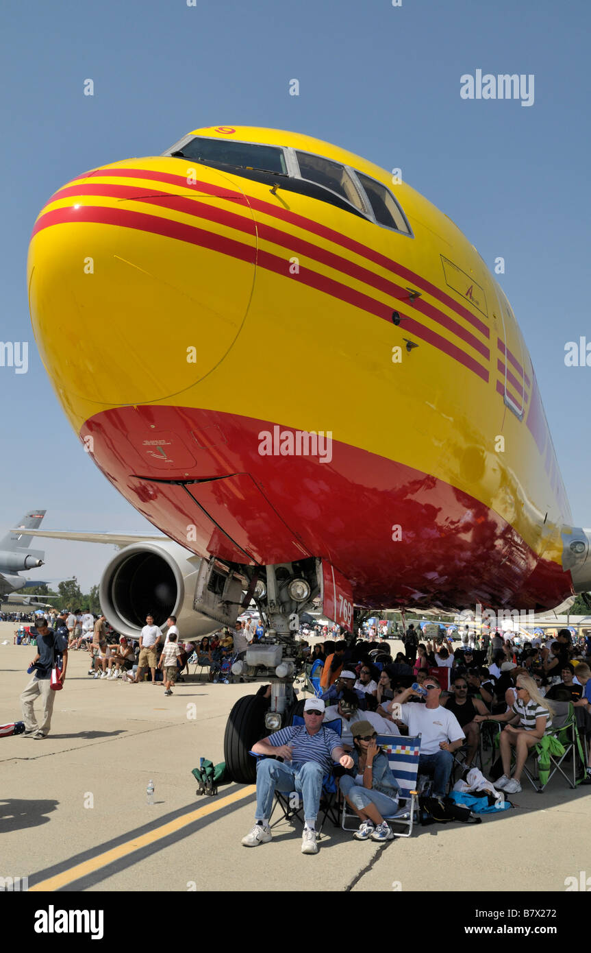 Un Boeing 767-281 de DHL offre ombre bienvenue Banque D'Images