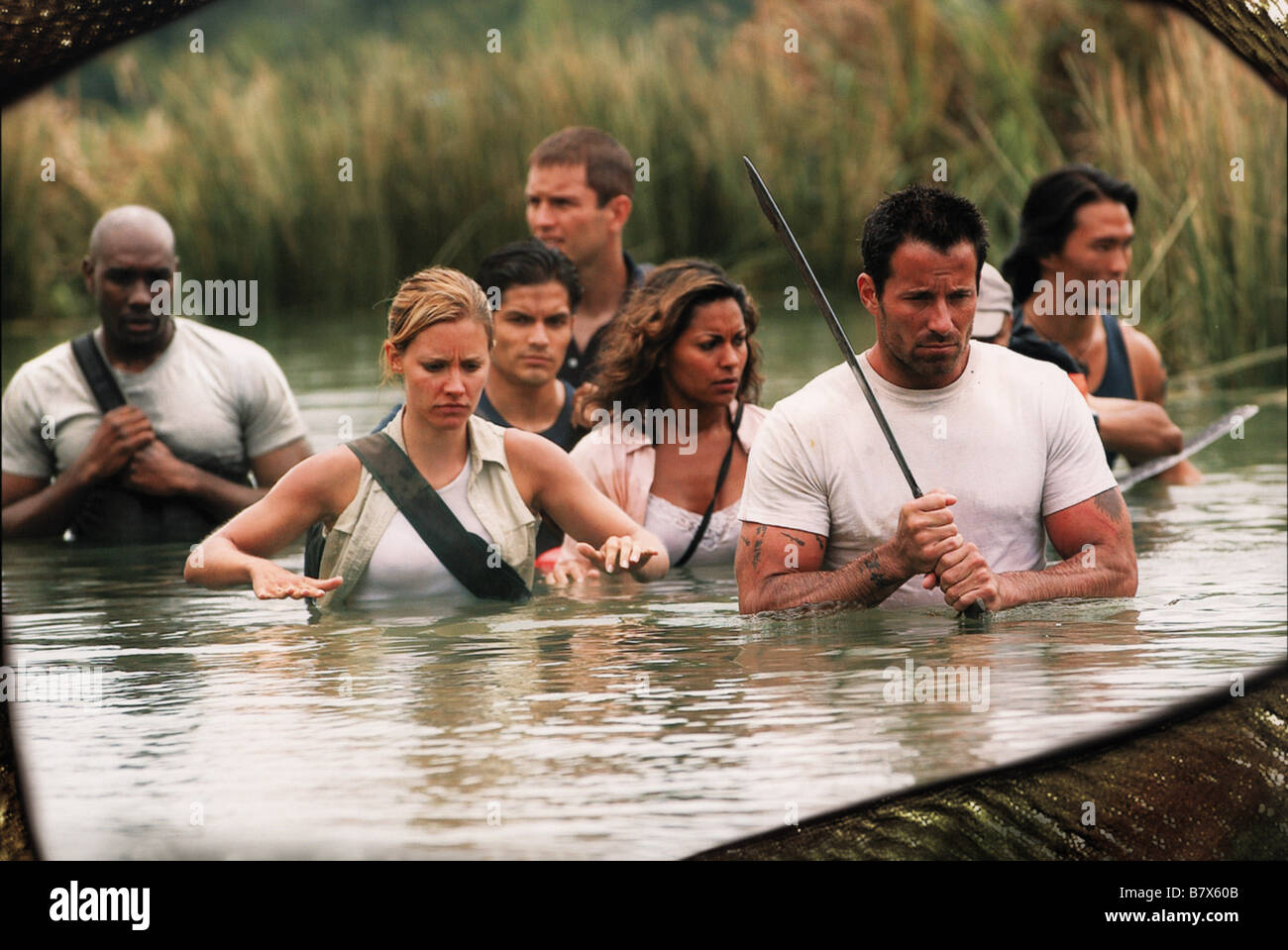 Anacondas, a la poursuite de l'orchidee de sang anacondas, la chasse à l'orchidée de sang Année : 2003 USA Nicholas Gonzalez, Johnny Messner, Kadee Strickland, Matthew Marsden, Salli Richardson, Morris Chestnut, Karl Yune Réalisateur : Dwight H. Little Banque D'Images