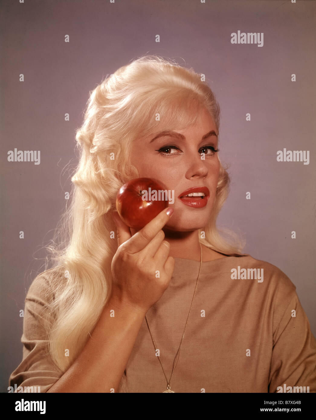 Mamie Van Doren Mamie Van Doren Mamie Van Doren Photo Stock Alamy