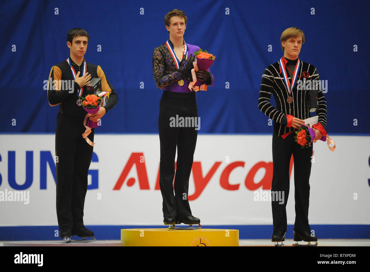 L A R Stephen Carriere Usa Jeremy Abbott Usa Tomas Verner Cze 8 Novembre 08 Figure Skating Isu Grand Prix Of Figure Skating Photo Stock Alamy
