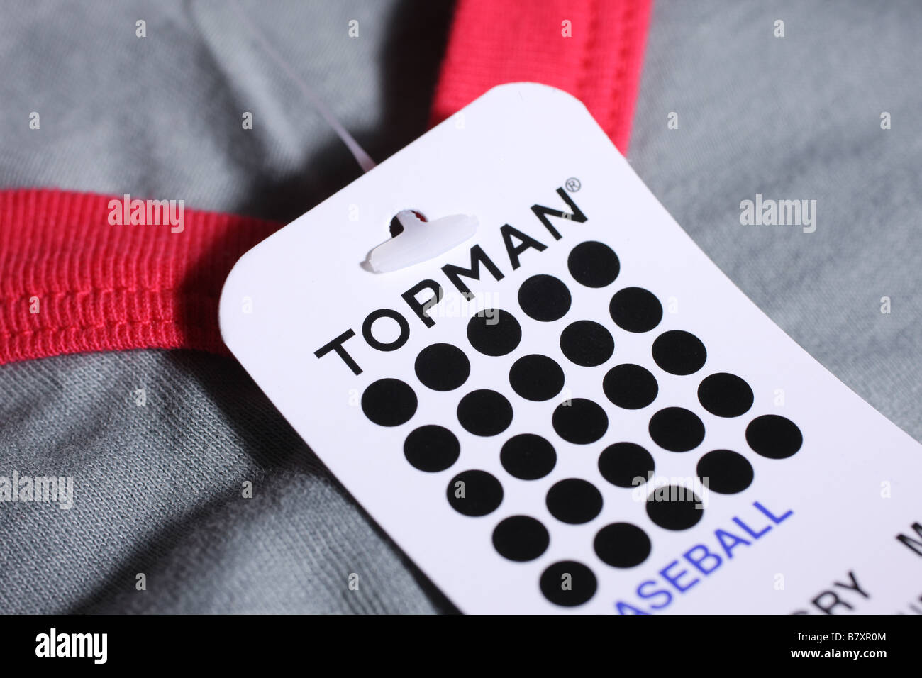 Étiquettes Topman sur un vêtement en close-up Banque D'Images