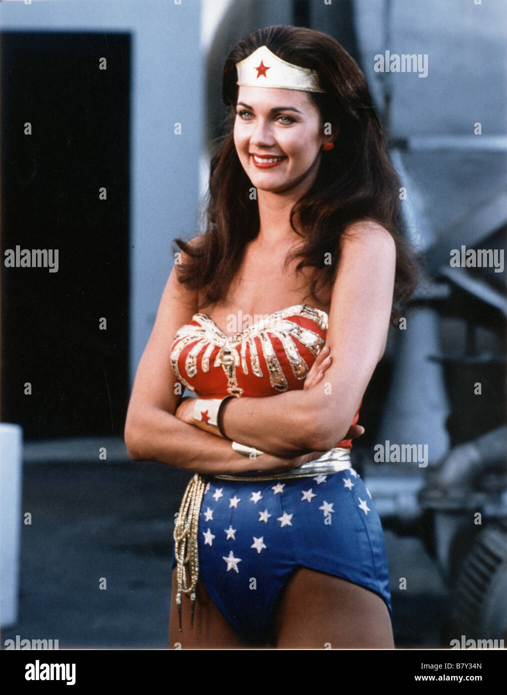 Wonder Woman Année : série tv - Wonder Woman Année : 1976 - Série TV  [1976-1979] usa Lynda Carter Réalisateur : Vincent McEveety Photo Stock -  Alamy