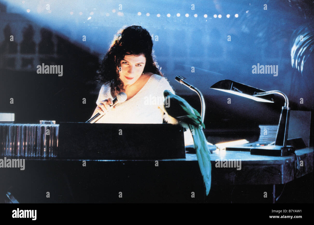 Exotica Exotica Année : 1994 - Canada Arsinée Khanjian Directeur : Atom Egoyan Banque D'Images