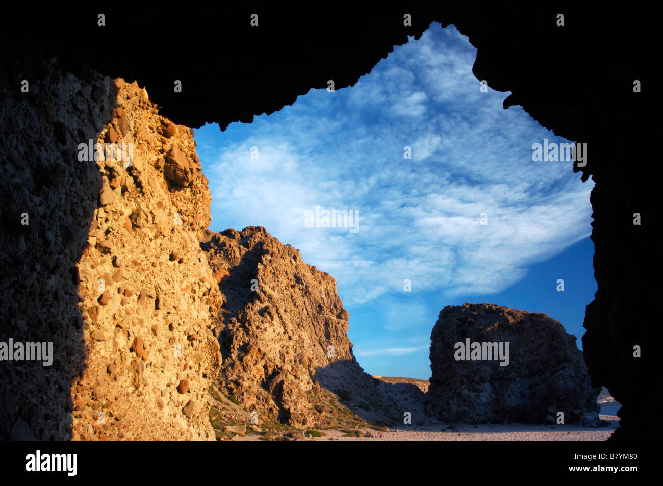 Grotte volcanique à Cabo de Gata Nijar Natural Park, Espagne, Andalousie, Almeria Banque D'Images