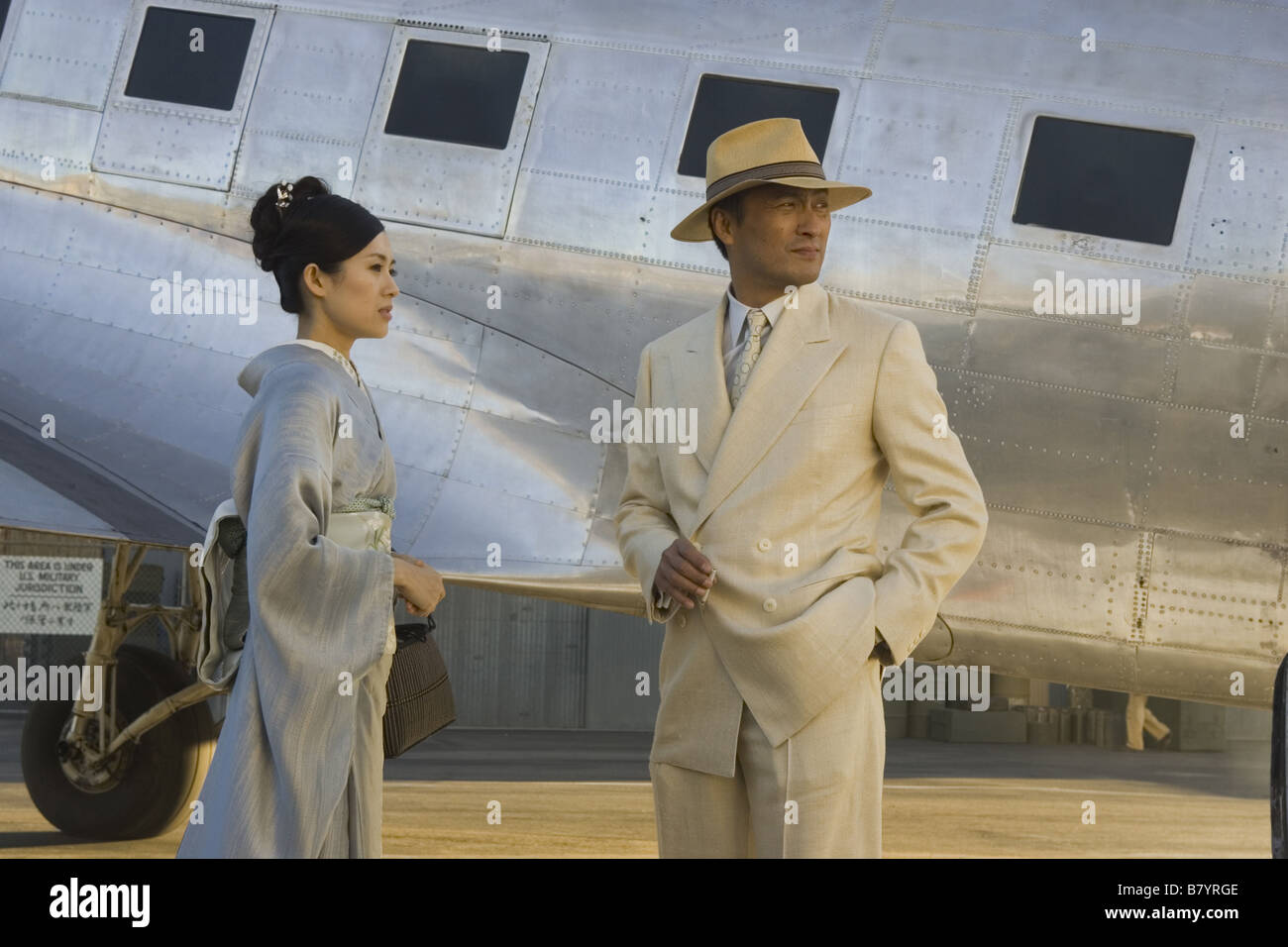 Mémoires d'une geisha Mémoires d'une Geisha Année : 2005 USA Zhang Ziyi, Ken Watanabe Réalisateur : Rob Marshall Banque D'Images