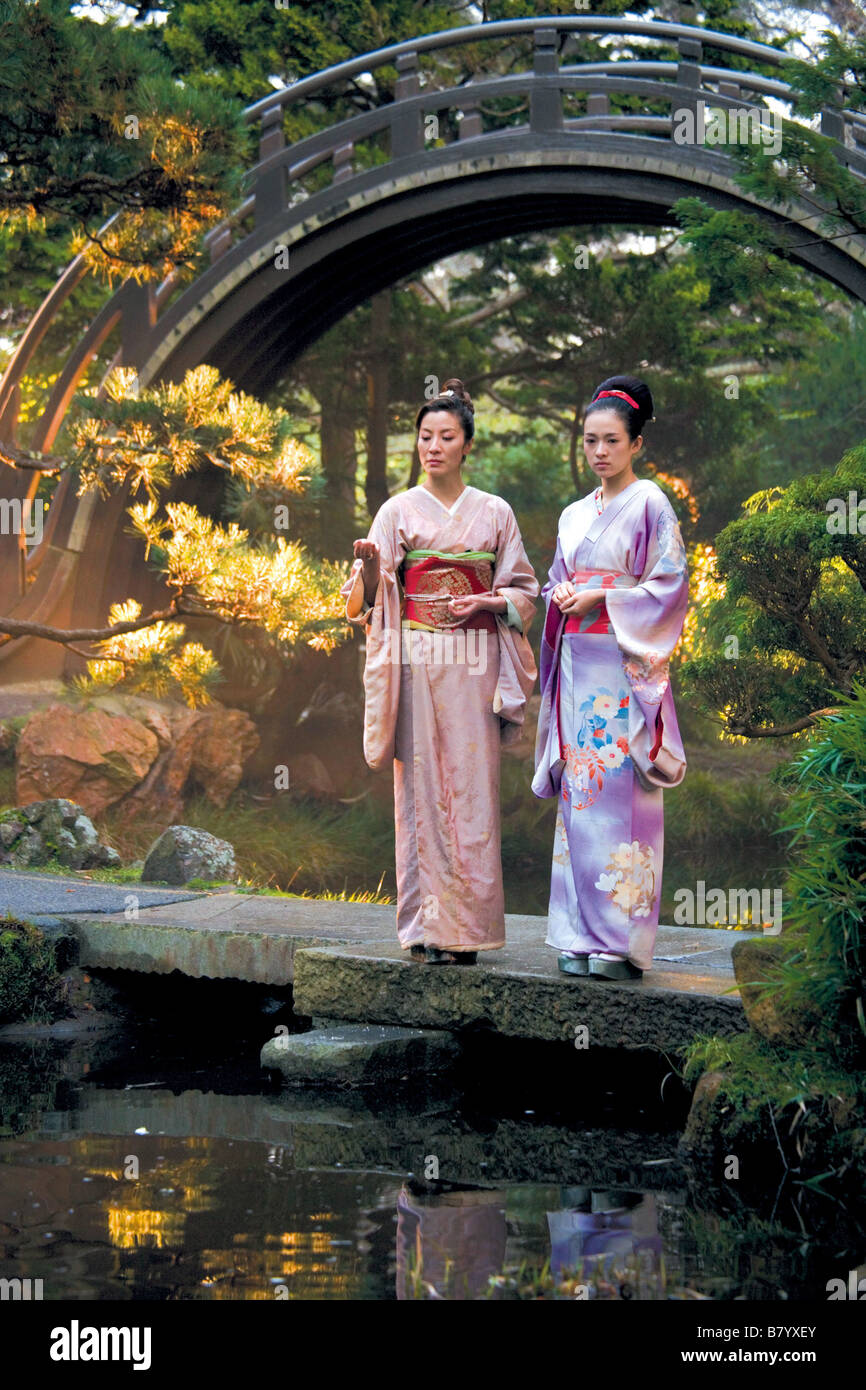Mémoires d'une geisha Mémoires d'une Geisha Année : 2005 USA Michelle Yeoh, Zhang Ziyi Réalisateur : Rob Marshall Banque D'Images