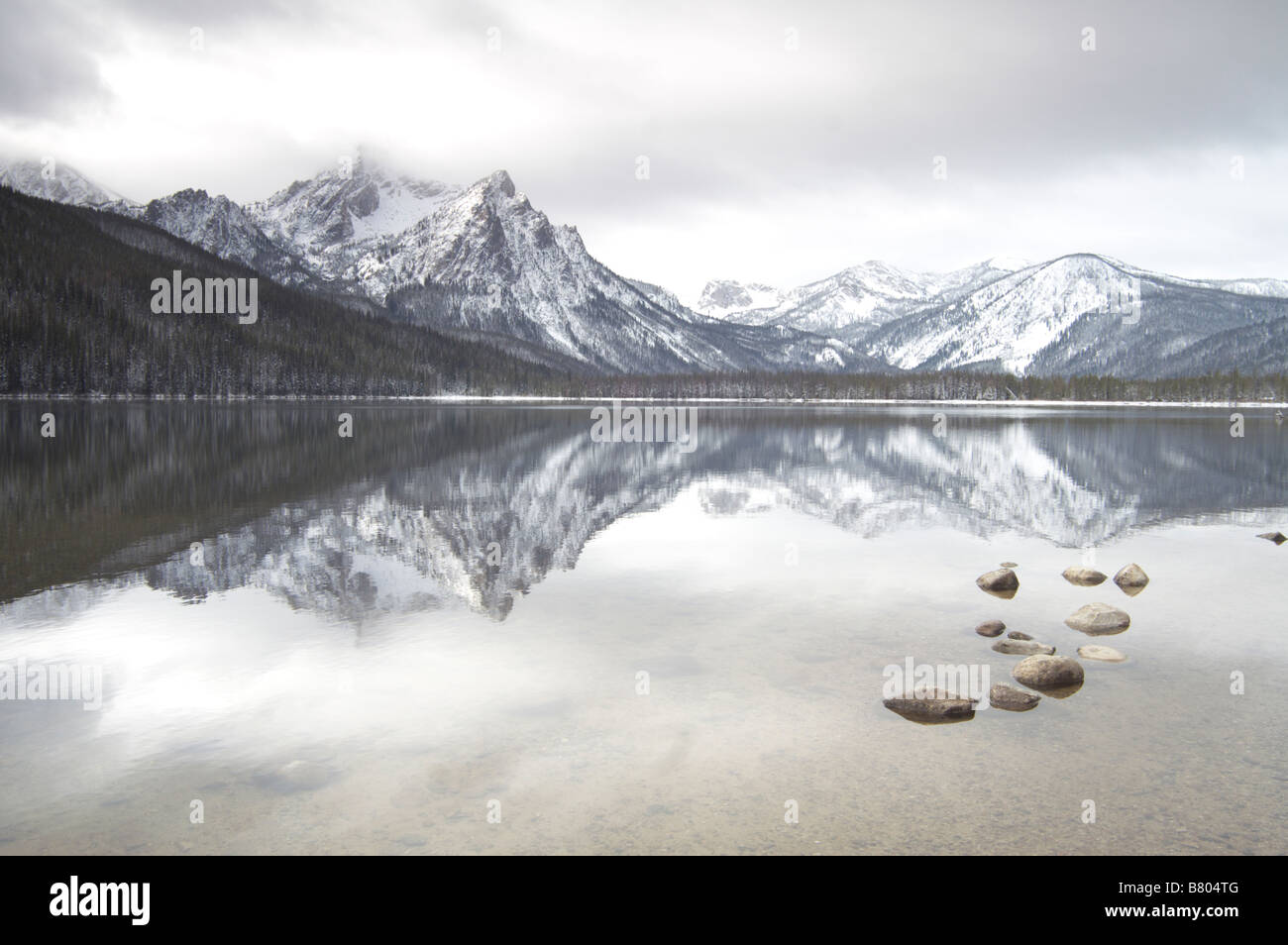 Lac Michigan lacs de montagne Sawtooth Vallée de soleil montagnes couvertes de neige de l'eau pure Hort Pics Pic Gamme Nature Sauvage Banque D'Images