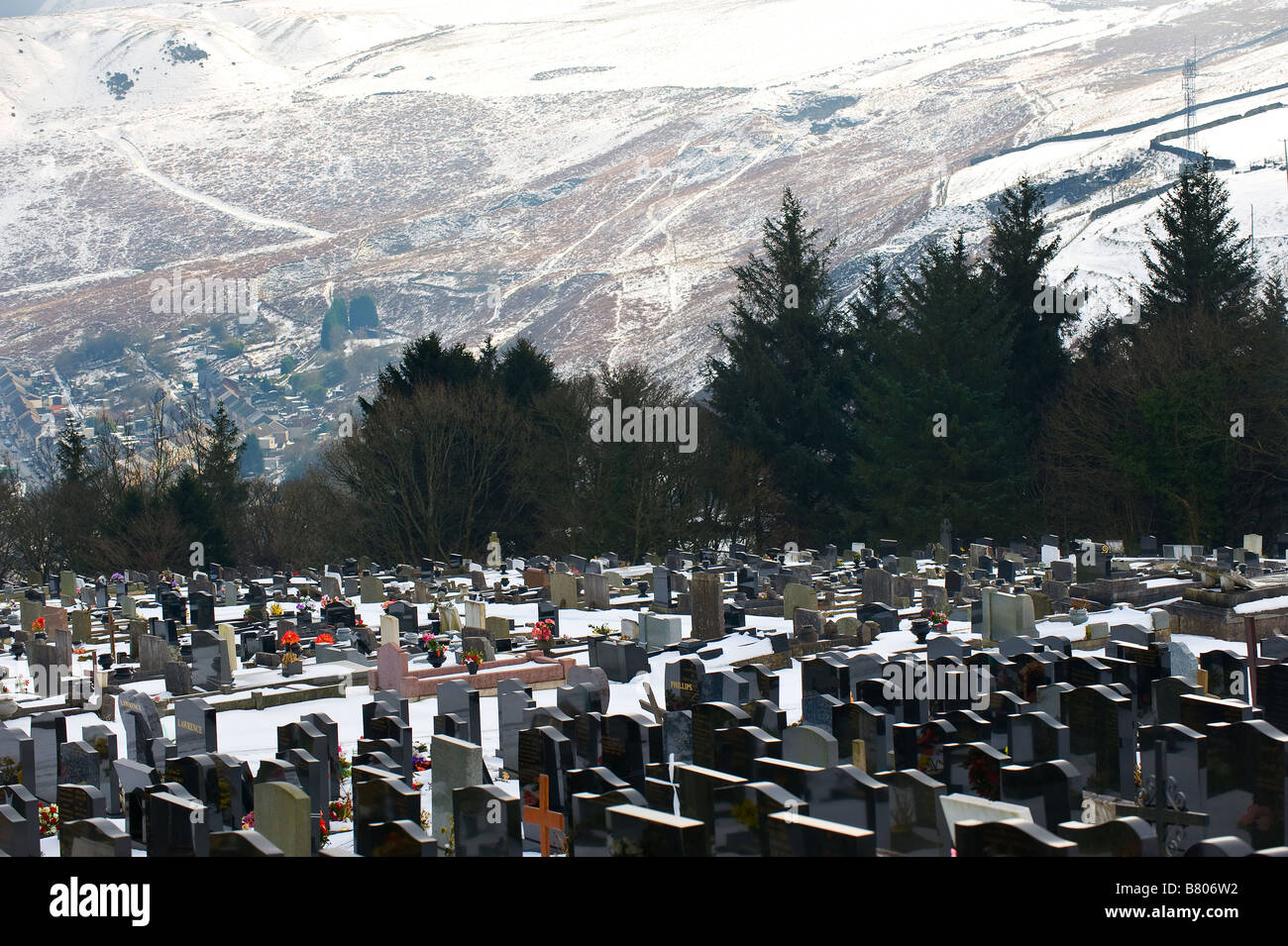 Elgano cimetière dans le Alpes Valley au Pays de Galles. Banque D'Images