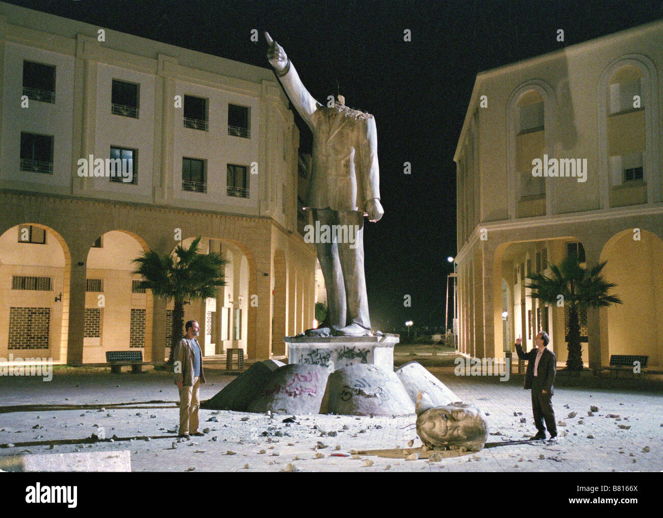 Le tigre et la neige La tigre e la neve Année : 2004 - Italie Roberto Benigni, Jean Reno Réalisateur : Roberto Benigni Banque D'Images