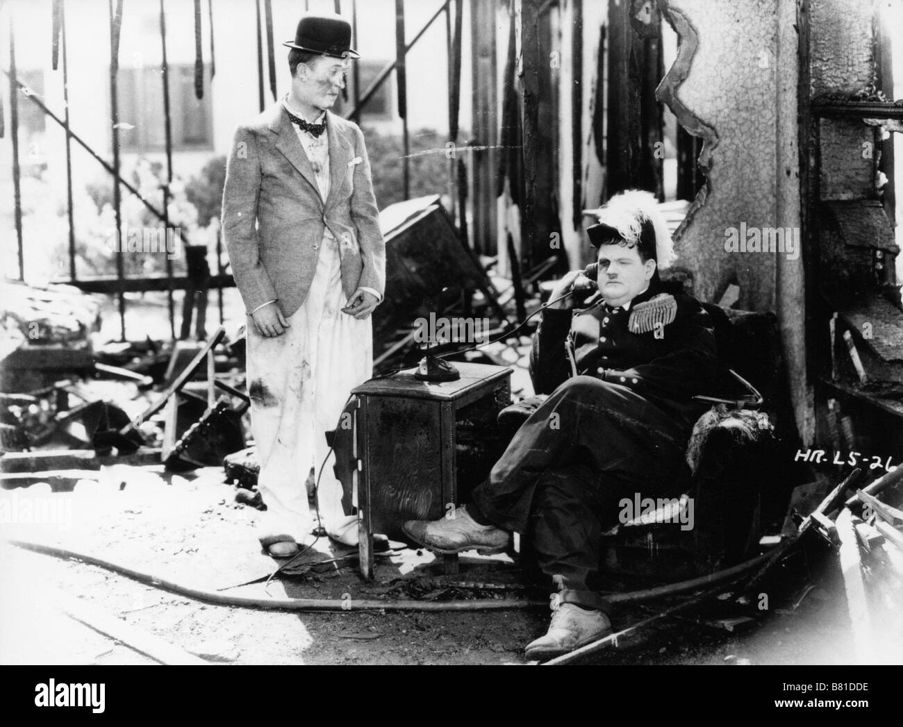 Aides Année : 1932 USA Stan Laurel, Oliver Hardy Réalisateur : James Parrott Banque D'Images