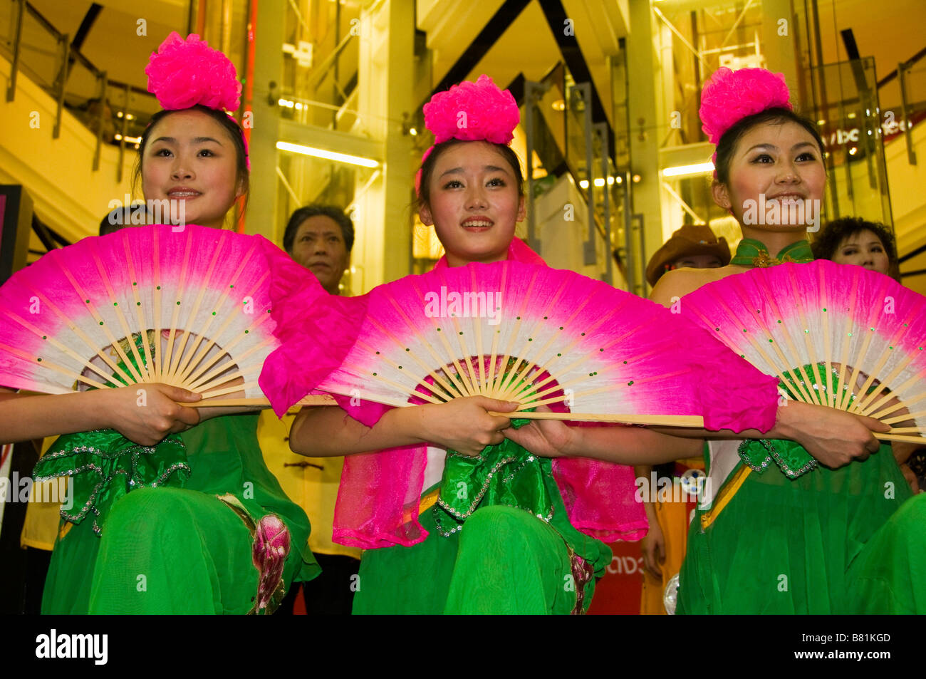 Les danseurs chinois le Nouvel An chinois à montrer à Bangkok Banque D'Images