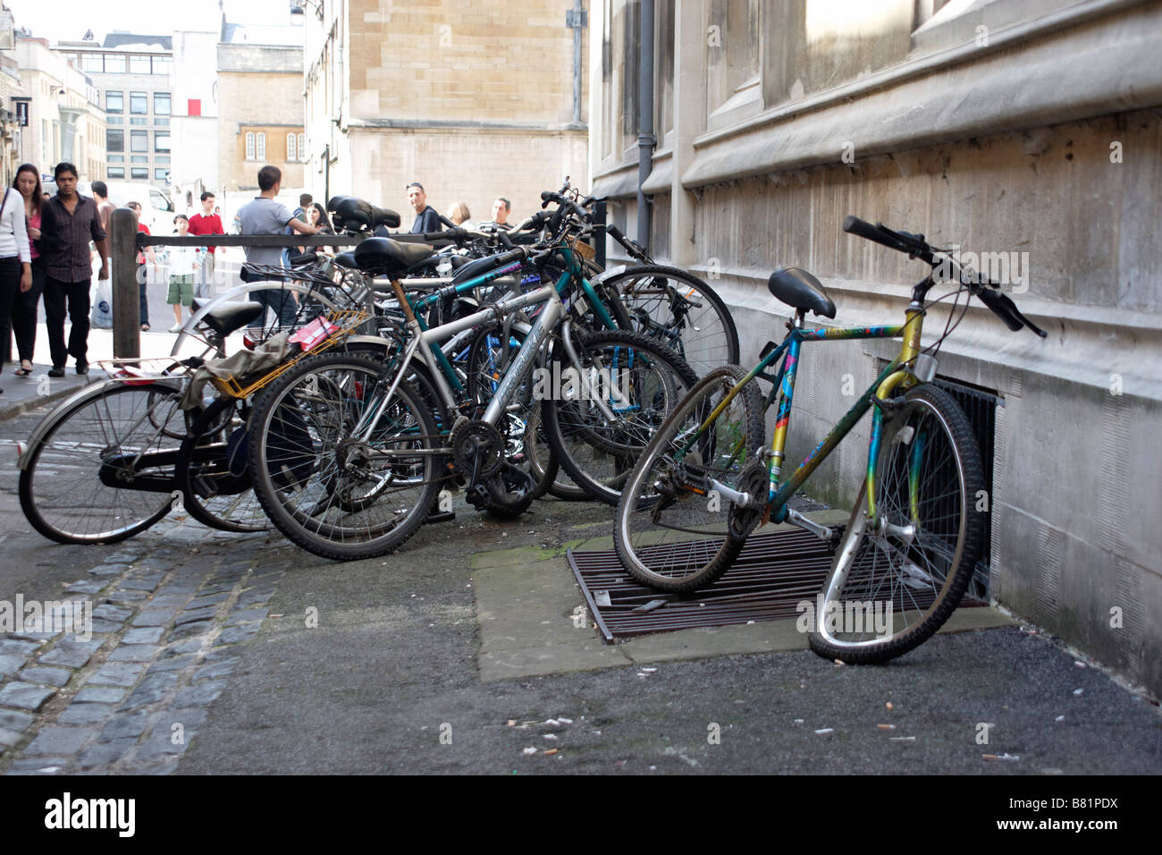 Les vélos appartenant aux élèves à Oxford Banque D'Images