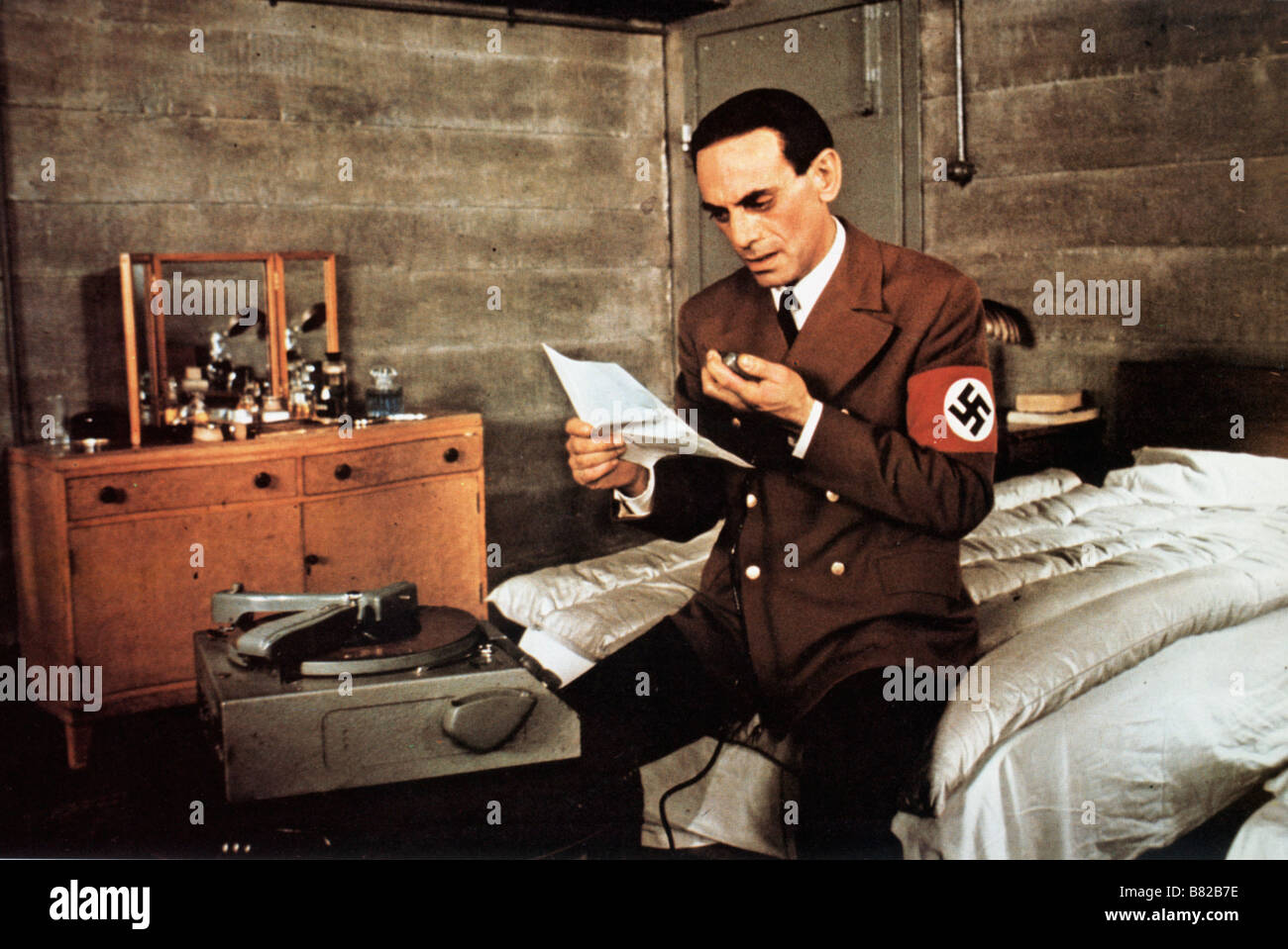 Les dix derniers jours d'Hitler Hitler : les dix derniers jours / les 10 derniers jours d'Hitler Année : 1973 - Italie Royaume-Uni Alec Guinness Directeur : Ennio De Concini Banque D'Images