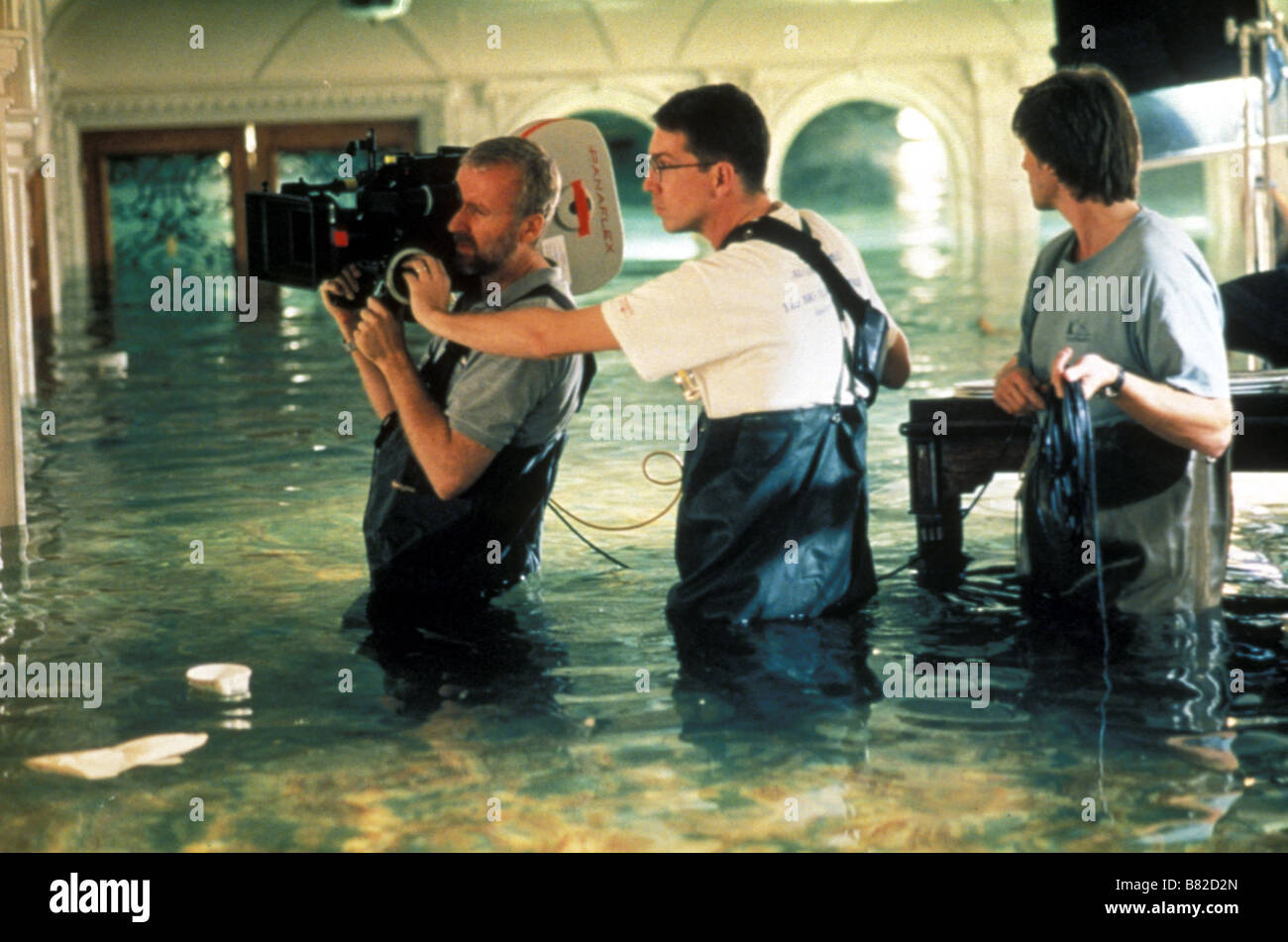 Titanic USA Année : 1997 Réalisateur : James Cameron James Cameron Shooting photo Banque D'Images