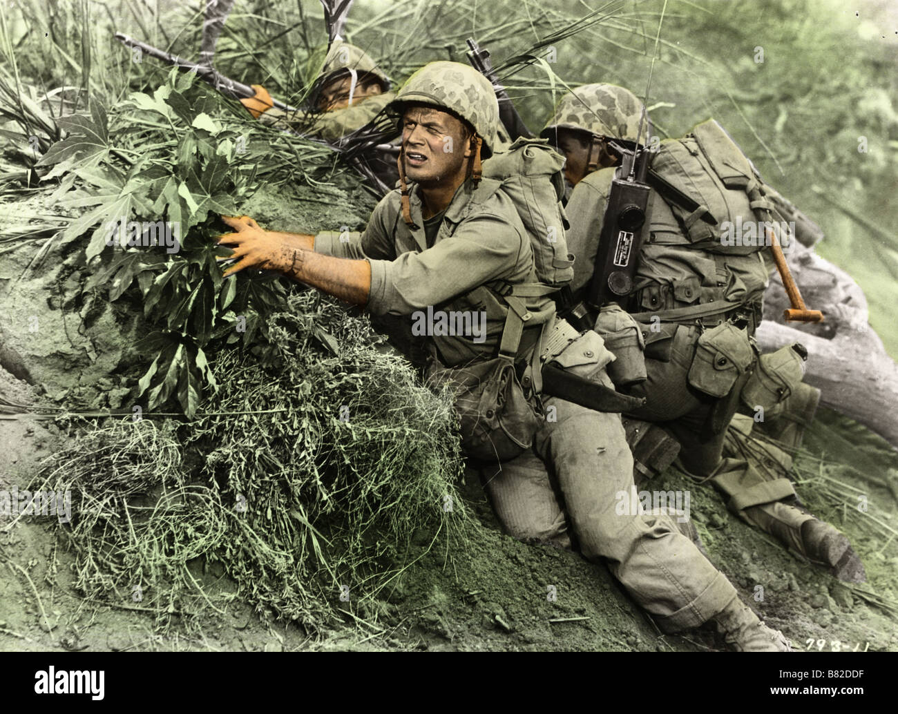 Halls of Montezuma Okinawa Année : 1950 USA Richard Widmark Réalisateur : Lewis Milestone Banque D'Images
