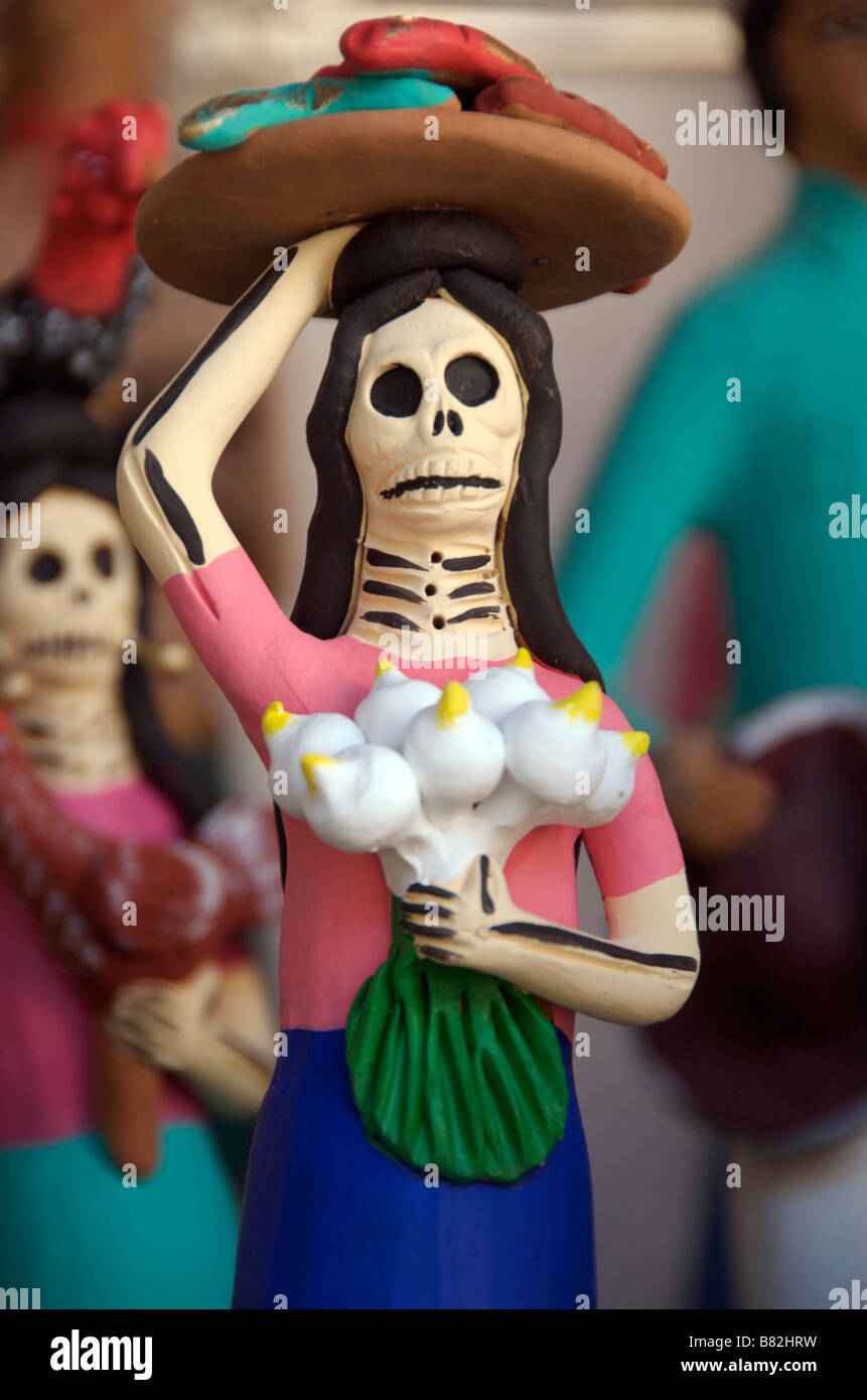La poterie mexicaine figure de Jour des Morts Fête Santa Fe New Mexico USA Banque D'Images