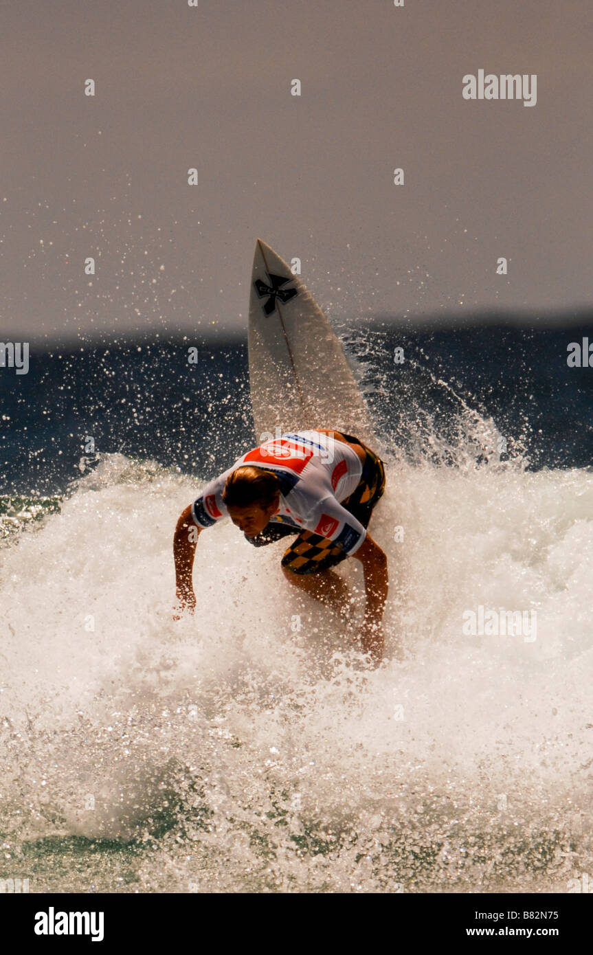 Premier jour de compétition de surf quicksilver pro australie coolangatta concurrent sans nom Banque D'Images