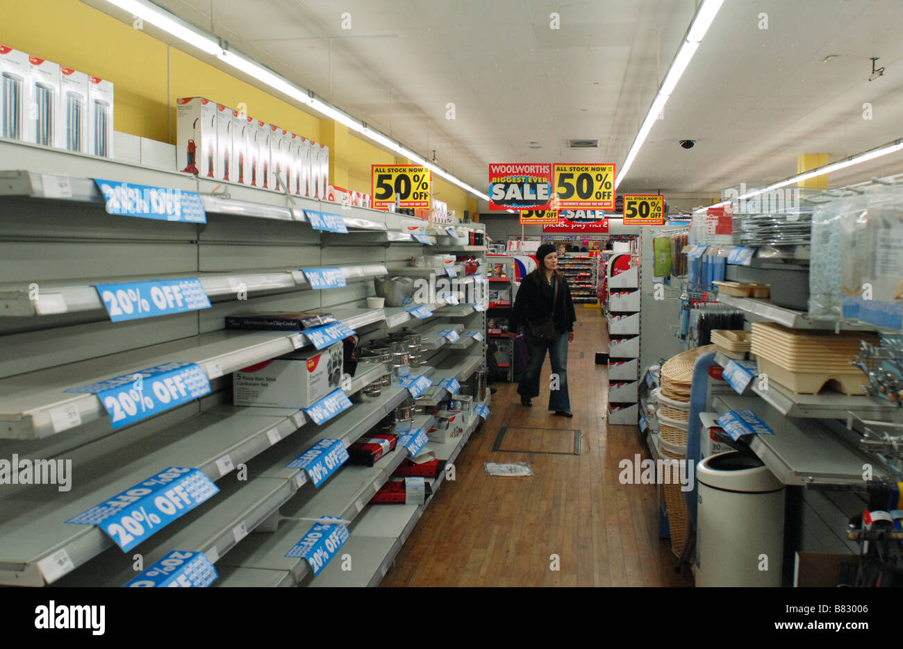 Fermeture vente de magasin Woolworths à Crouch End, Londres, Angleterre Banque D'Images