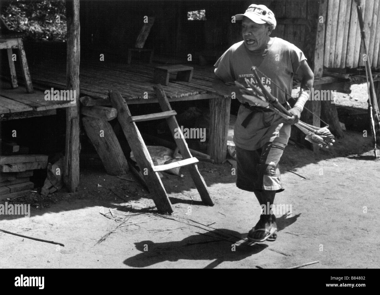 Dix minutes plus : La Trompette Année : 2002 Espagne / Royaume-Uni / Allemagne / Chine / Finlande / Chine / USA Réalisateur : Werner Herzog dix mille ans de plus de segment Banque D'Images