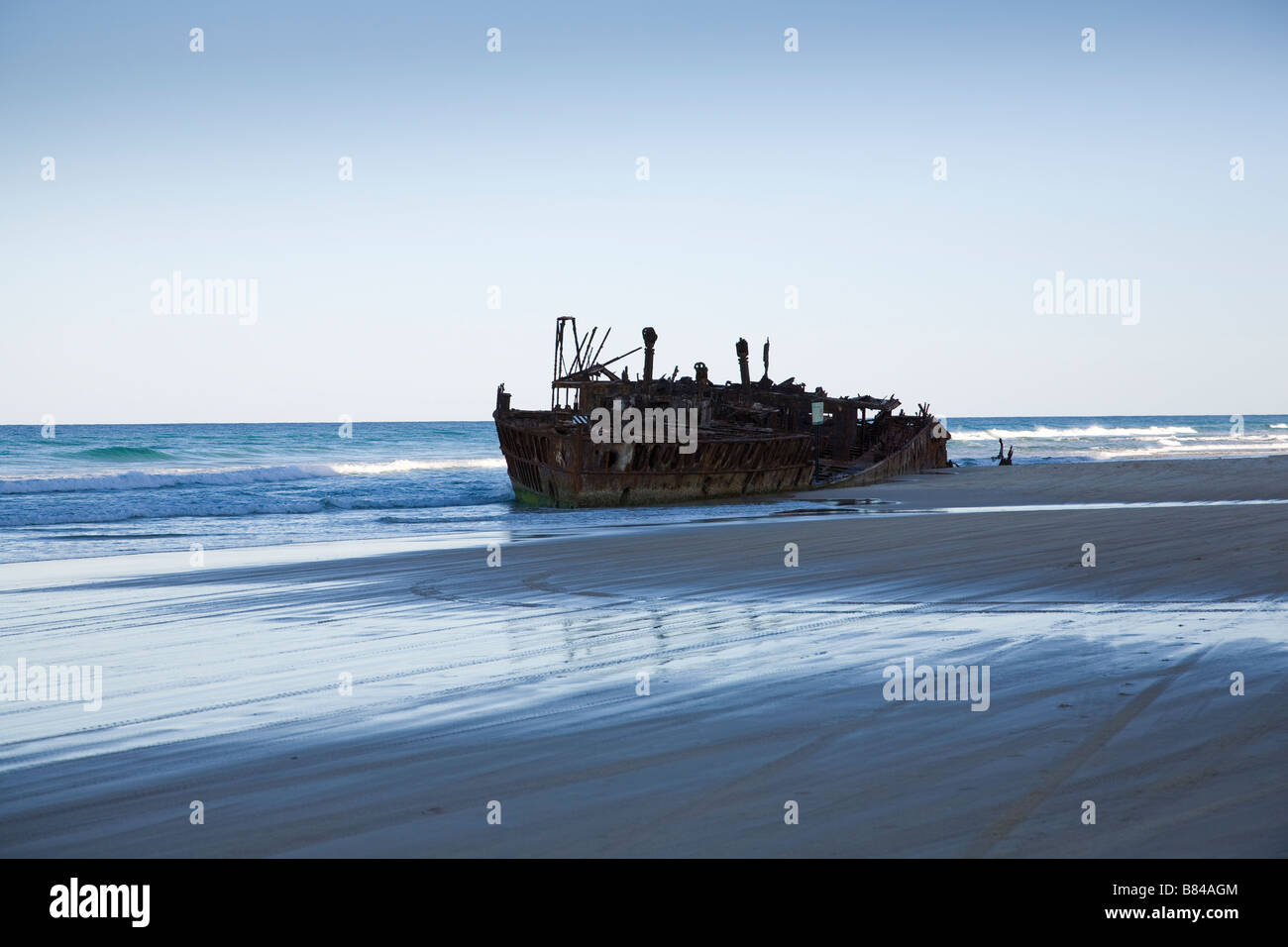 Épave de navire Maheno SS sur la plage de Fraser Island Queensland Australie Banque D'Images