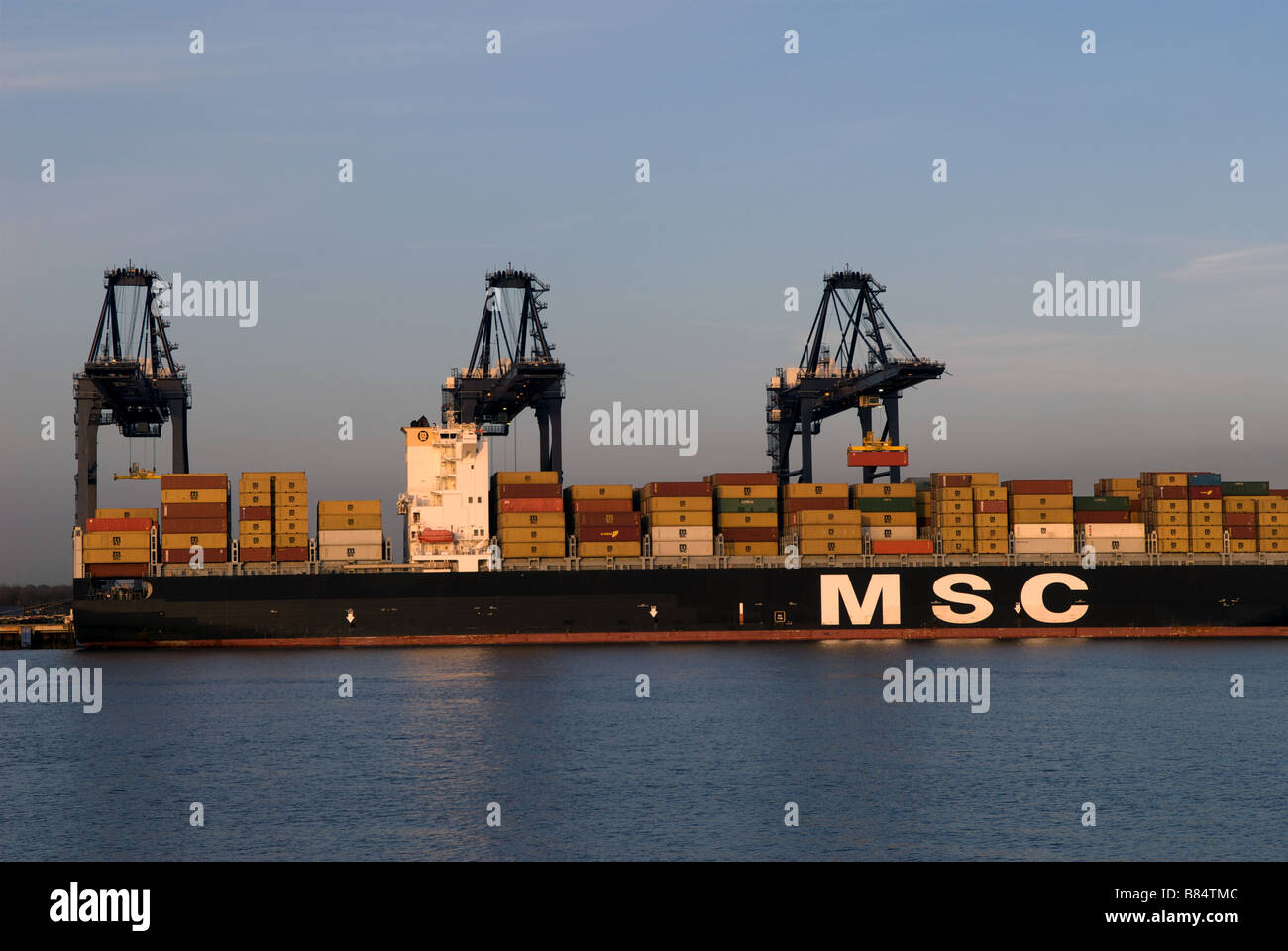 Le SMC 'Pamela' container ship, Trinity quai, port de Felixstowe, Suffolk, UK. Banque D'Images