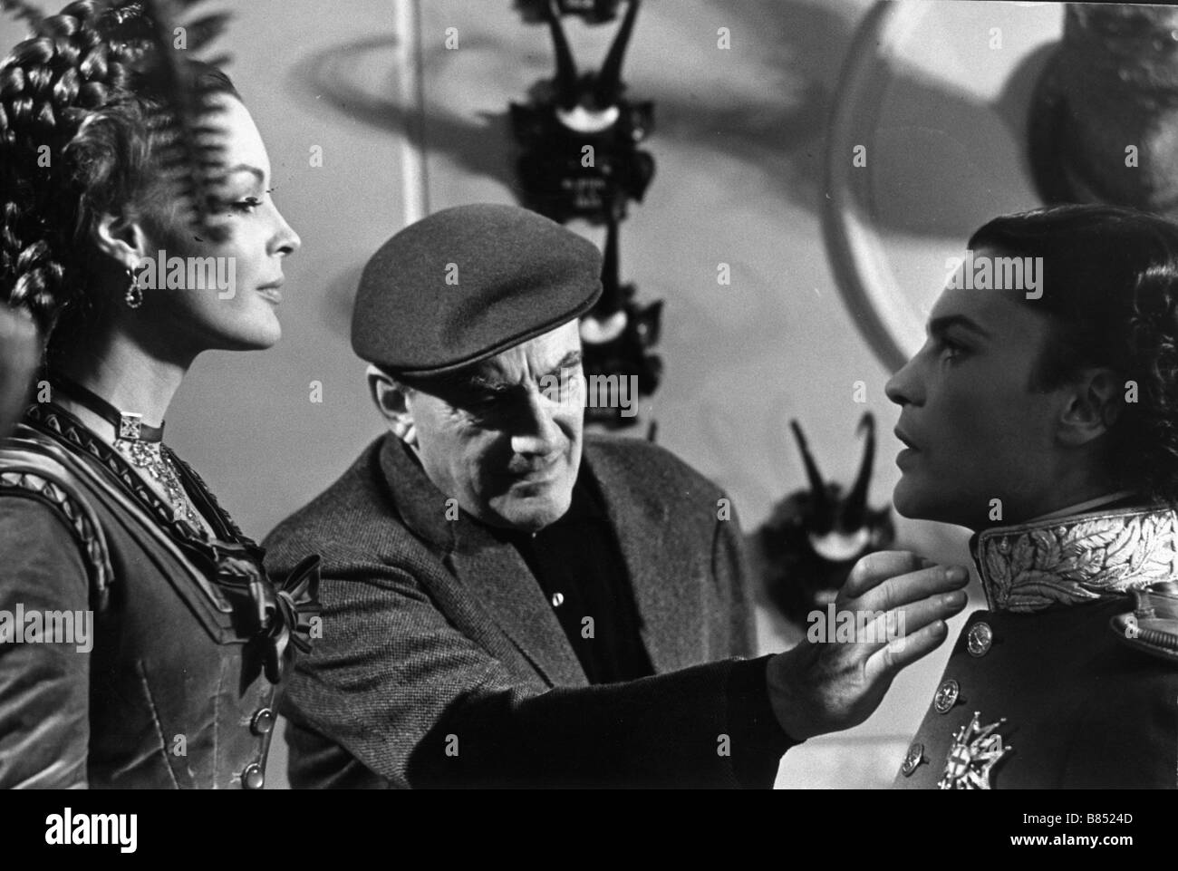 Ludwig Année : 1972 Italie Directeur : Luchino Visconti Romy Schneider, Luchino Visconti, Helmut Berger Shooting photo Banque D'Images