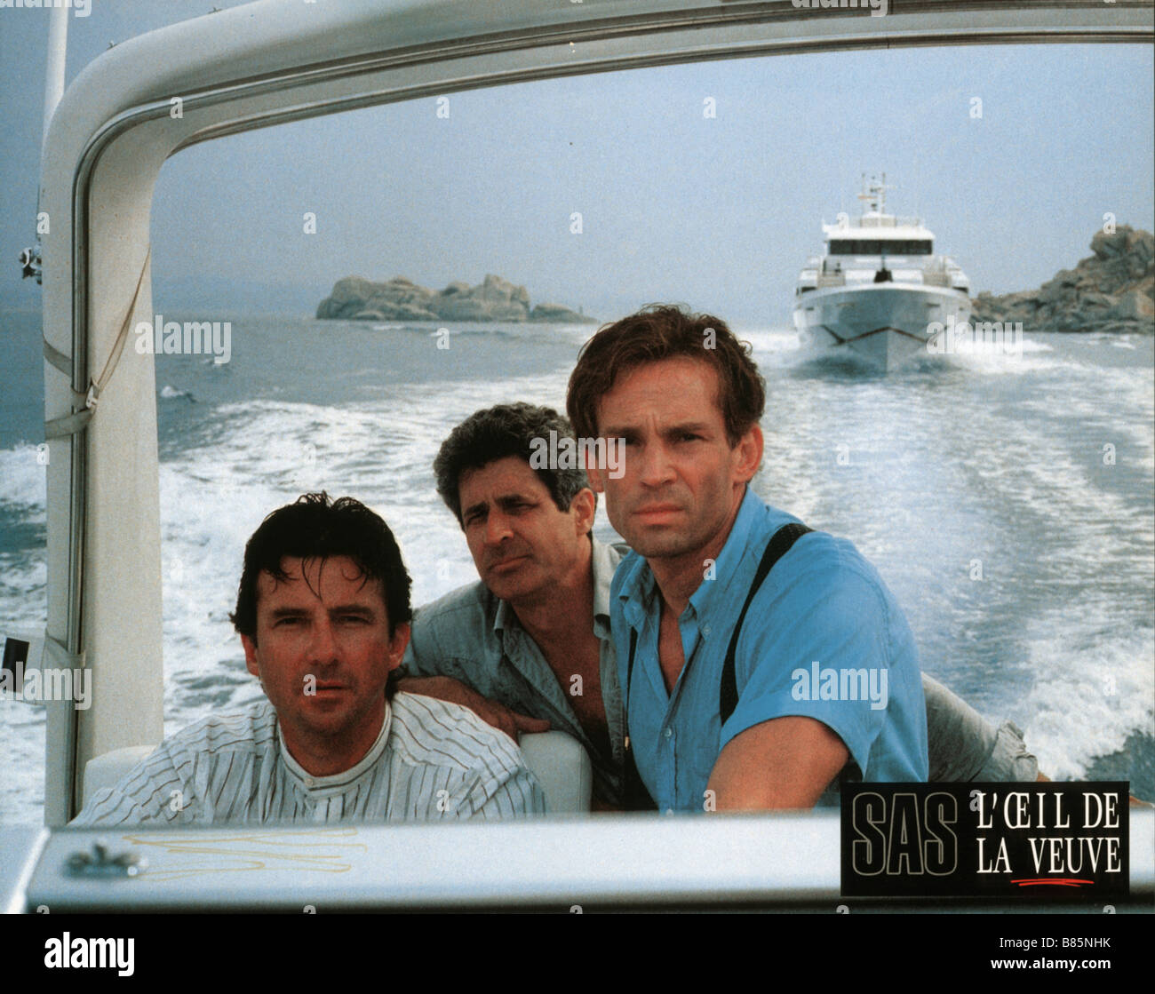 Sas L Oeil De La Veuve SAS:L'oeil de la veuve de l'Œil la veuve Année 1989 - USA Richard Young,  Aharon Ipalé, Rick Hill Réalisateur : Andrew V McLaglen Photo Stock - Alamy