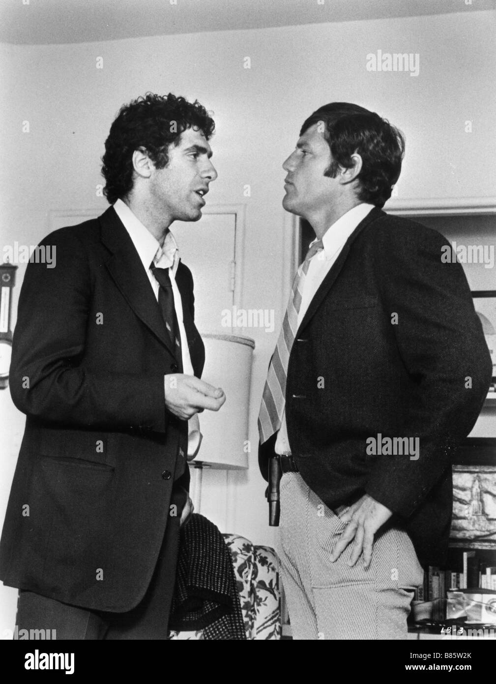 819 Année : 1973 - USA Elliott Gould, John S. Davies Réalisateur : Robert Altman Banque D'Images