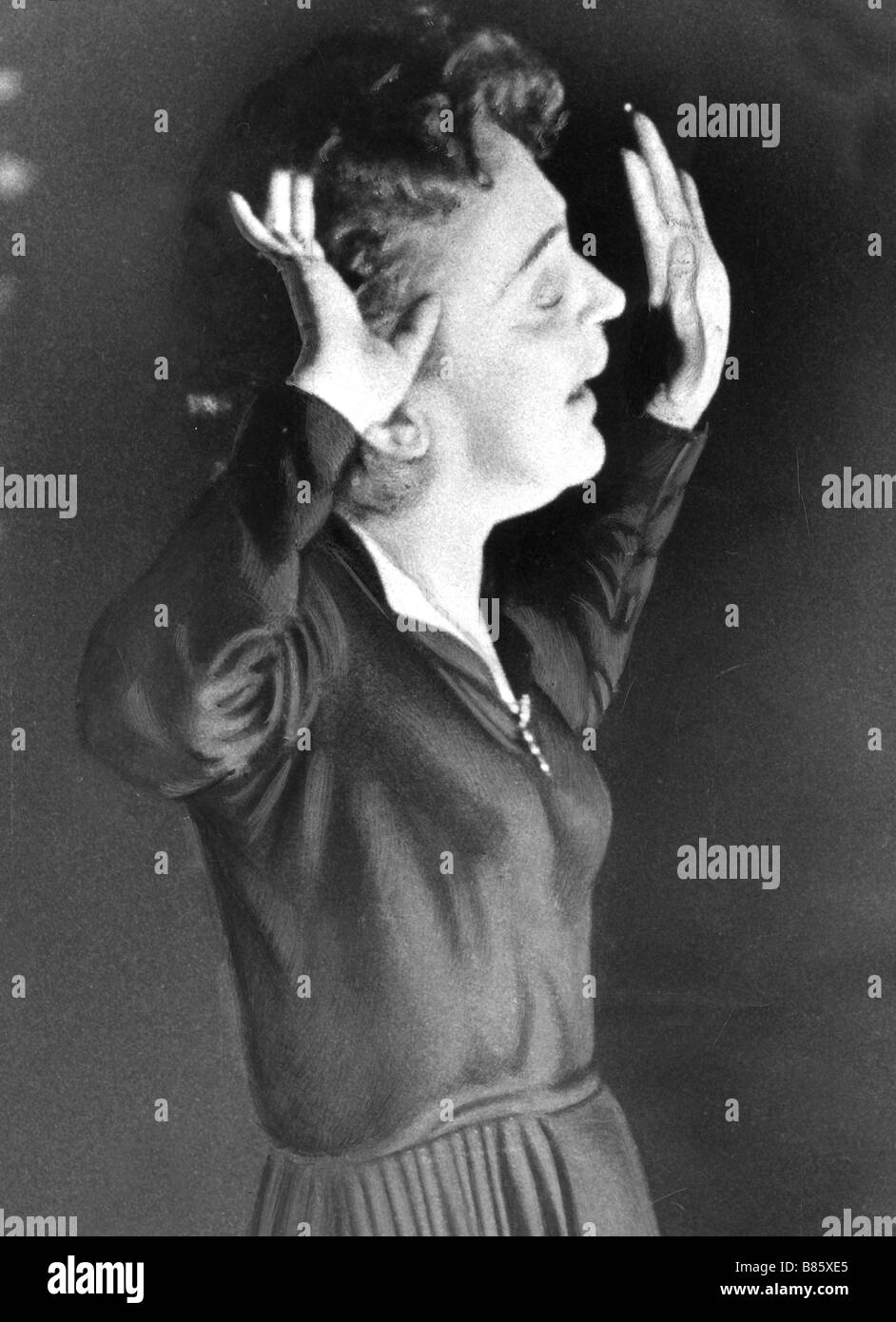 Edith piaf 1963 Banque d'images noir et blanc - Alamy