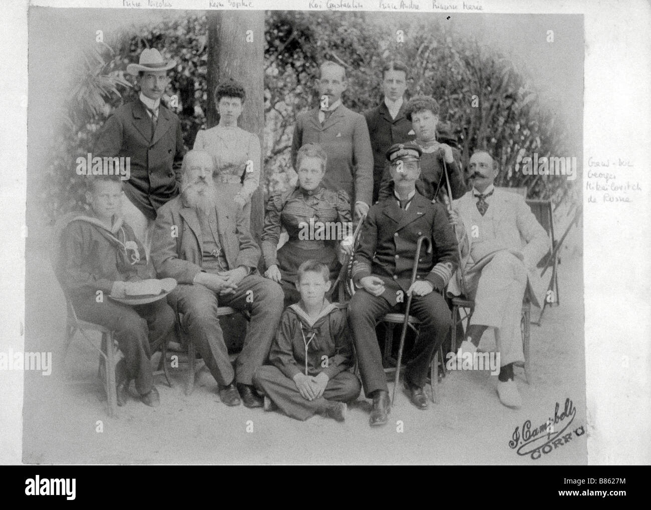 Prince Christopher, Reine Olga, Prince George (George Ii), Roi George I, Prince Nicholas, Reine Sophia, Roi Constantin, Prince Andrew, Princesse Maria Et Grand-Duc George Mikhaïlovitch De Russie Banque D'Images