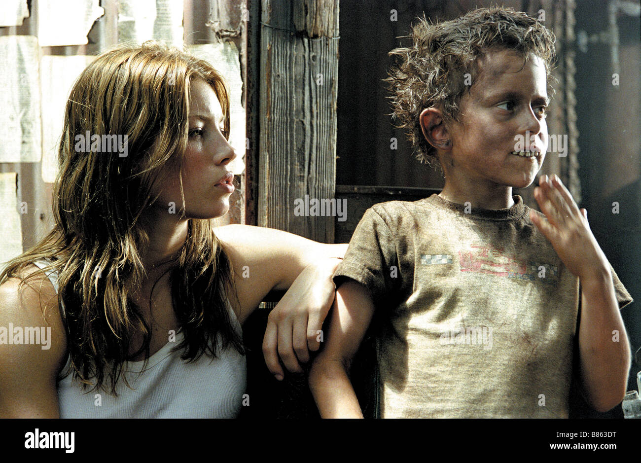 Massacre à la tronconneuse Année : 2003 Le Texas Chainsaw Massacre Année : 2003 - USA Jessica Biel, David Dorfman Réalisateur : Marcus Nispel Banque D'Images