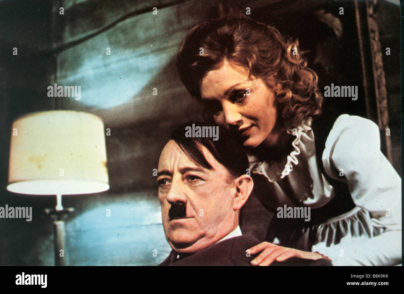 Les dix derniers jours d'Hitler Hitler : les dix derniers jours / les 10 derniers jours d'Hitler Année : 1973 - Italie Royaume-Uni Réalisateur : Alec Guinness Ennio De Concini Banque D'Images