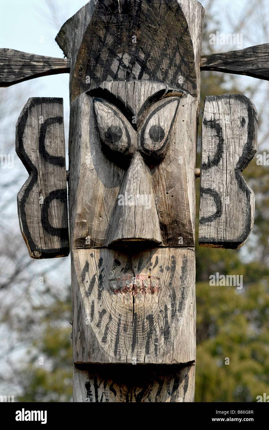 Détail d'un Coréen en bois sculpté Totem Jangseung Banque D'Images