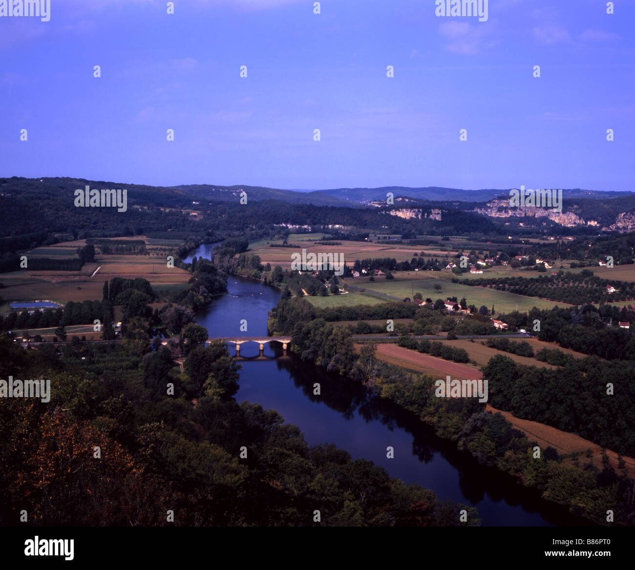 La rivière Dordogne à Domme, la Dordogne et Lot Région France Banque D'Images