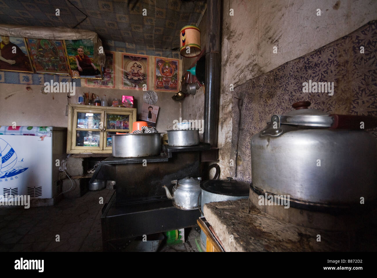 À l'intérieur d'une maison tibétaine. Coin-cuisine Banque D'Images