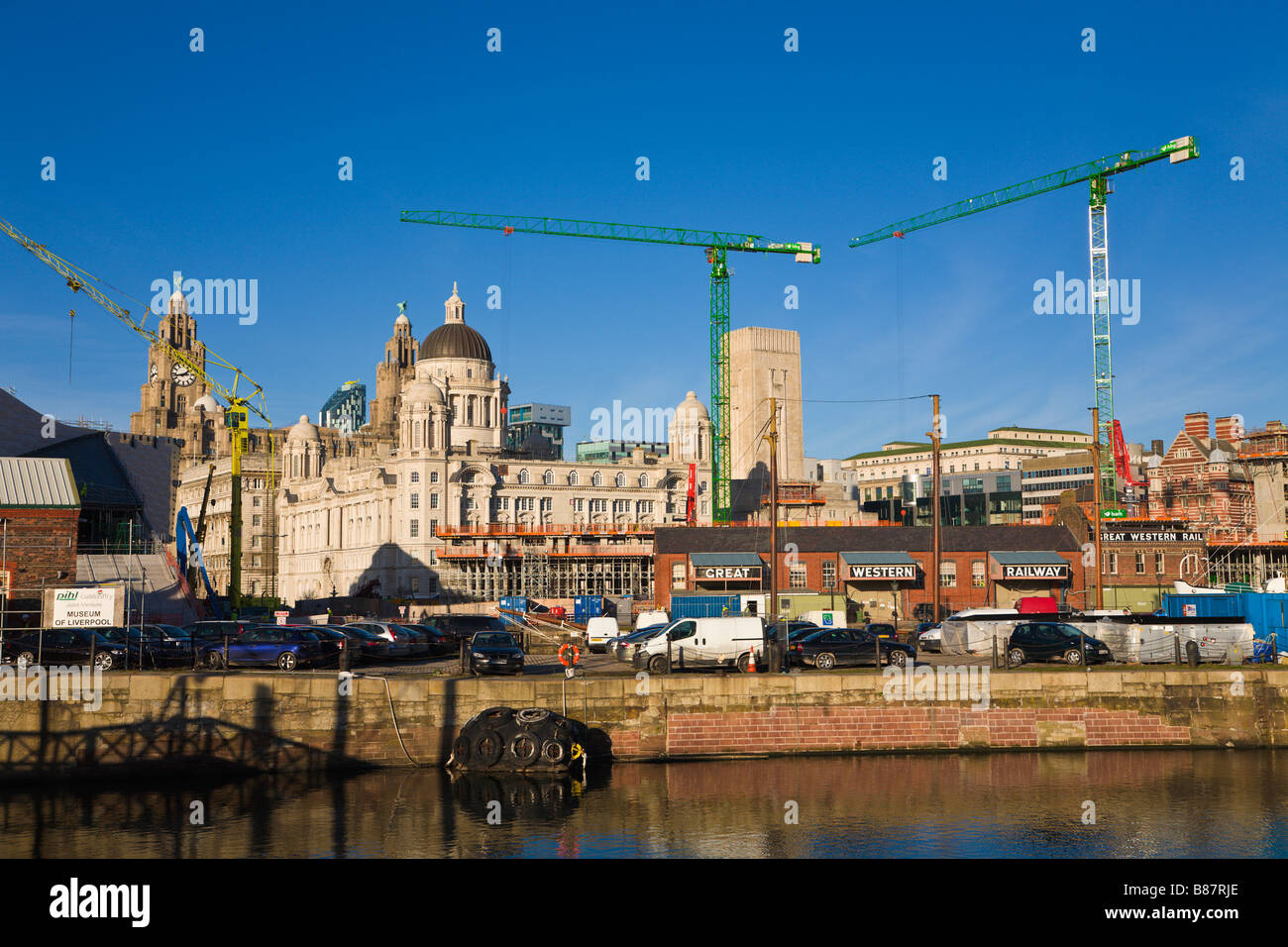 "Au bord de l'eau chantier' et Trois Grâces, Liverpool, Merseyside, Angleterre Banque D'Images