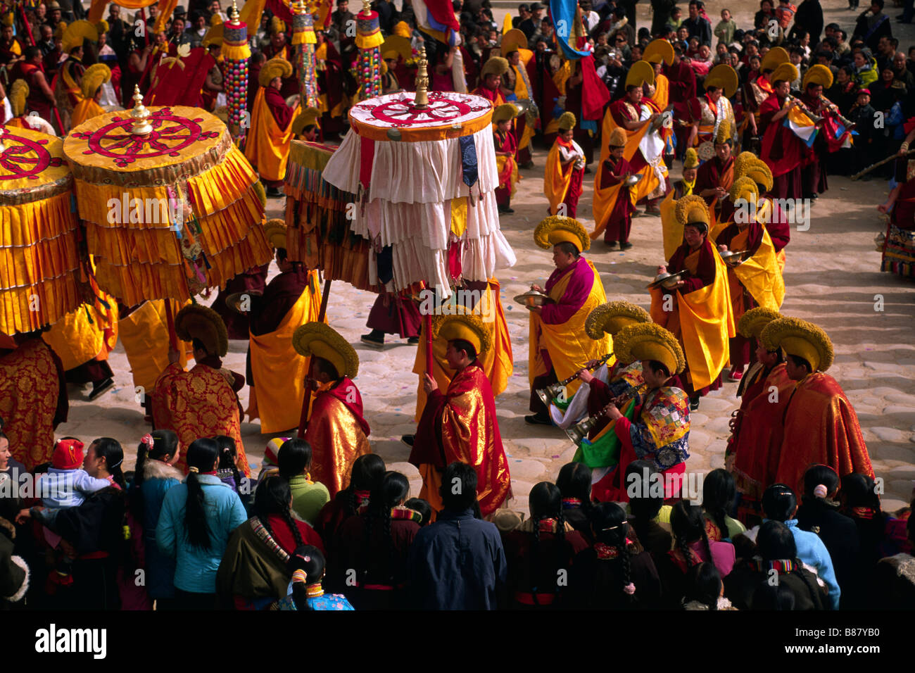 Chine, Tibet, province de Qinghai, Tongren (Repkong), monastère de Wutun si, jour de l'an tibétain Banque D'Images