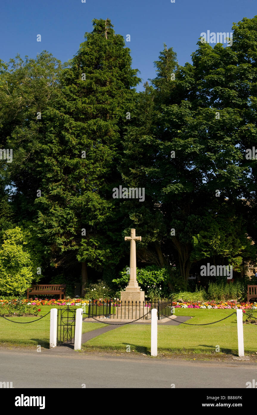 War Memorial Garden à Bolton par Bowland qui est dans la vallée de Ribble de Lancashire dans le Nord de l'Angleterre Banque D'Images