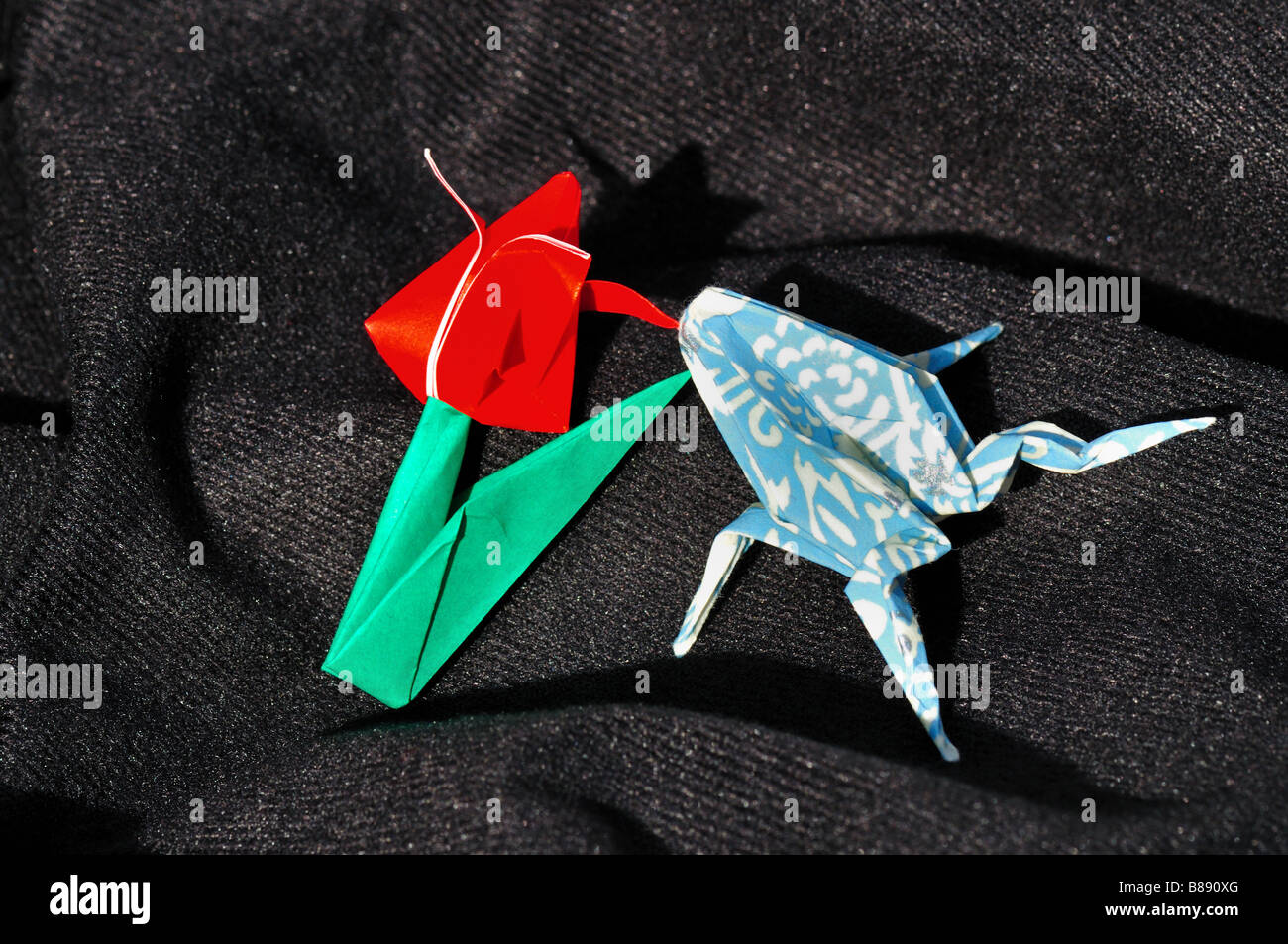 L'origami fleur et grenouille. Banque D'Images