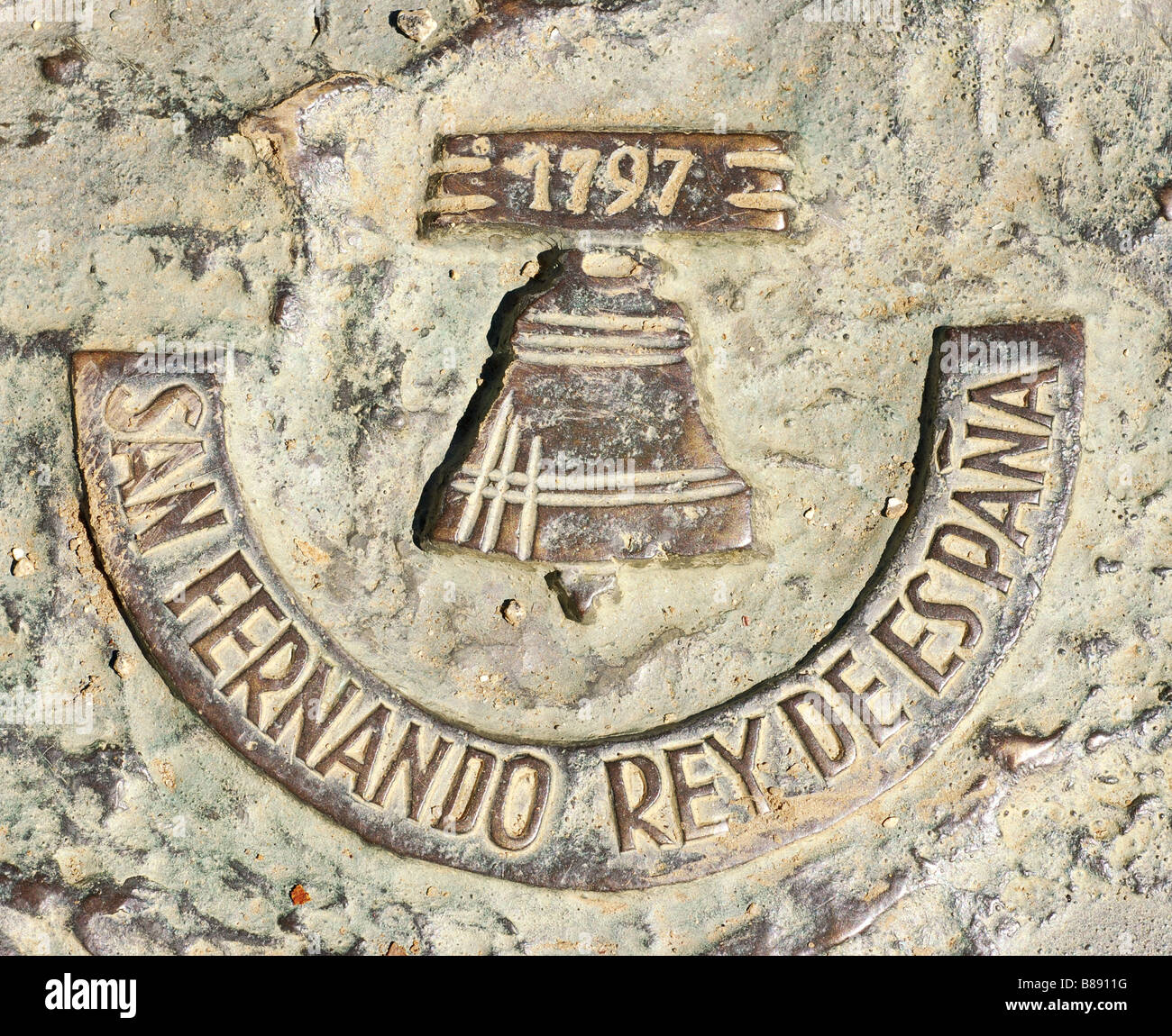 Mission San Fernando Rey de España plaque sur statue à la California State University Sacramento Banque D'Images