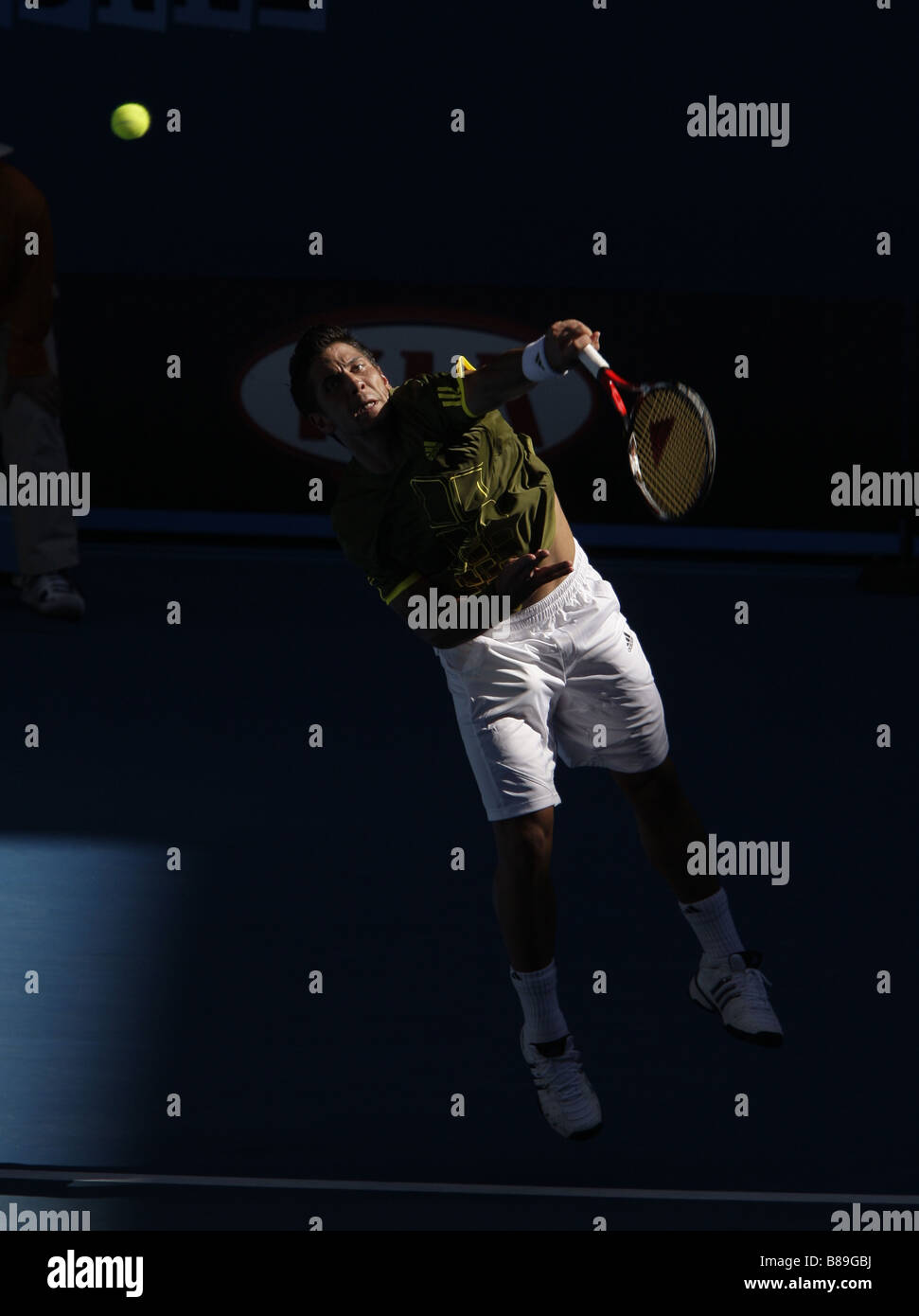 Joueur de tennis Fernando Verdasco (ESP) en action à l'Open d'Australie 2009 Banque D'Images