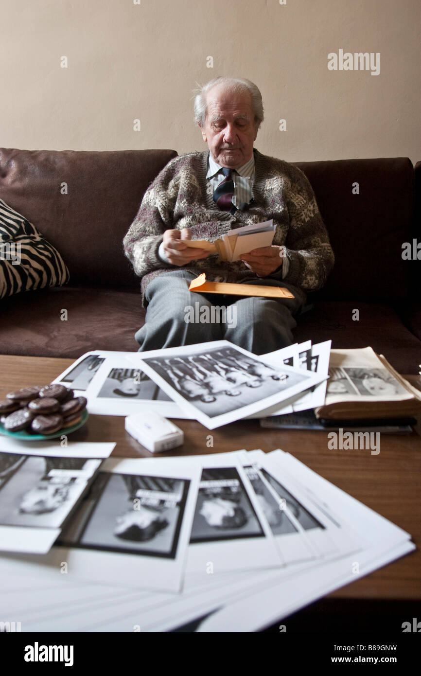 Wilhelm brasse, un photographe qui a travaillé comme un prisonnier et un photographe à Auschwitz Birkenau Camp de la mort nazi allemand, Pologne Banque D'Images