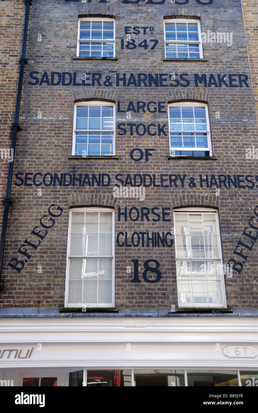 Anciens locaux de B Flegg saddler et faisceau bouilloire dans Monmouth Street Covent Garden London Banque D'Images