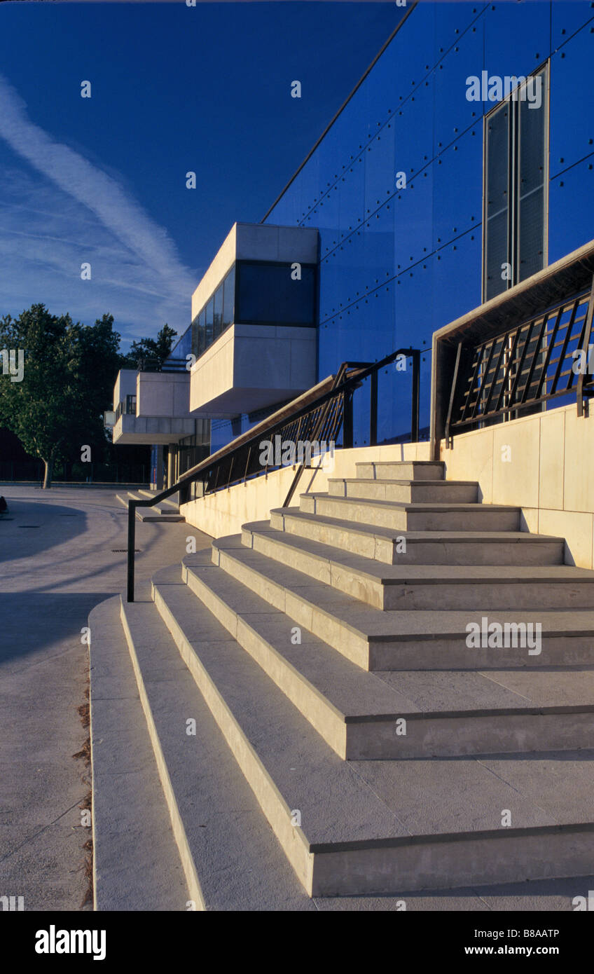 Ou archéologiques Musée des Antiquités, Musée de l'Arles Antique, par l'architecte Henri Ciriani, Arles, Provence, France Banque D'Images
