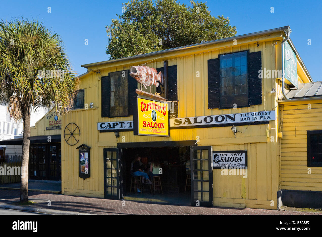 Le Capt Tony's Saloon (l'original Sloppy Joes et qui prétend être le plus ancien bar en Floride) Vieille ville, Key West, Florida Keys, USA Banque D'Images