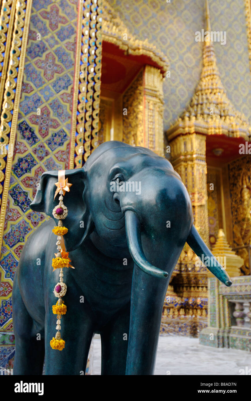 Blue Elephant statue Wat Ratchabophit temple dans le centre de Bangkok en Thaïlande Banque D'Images