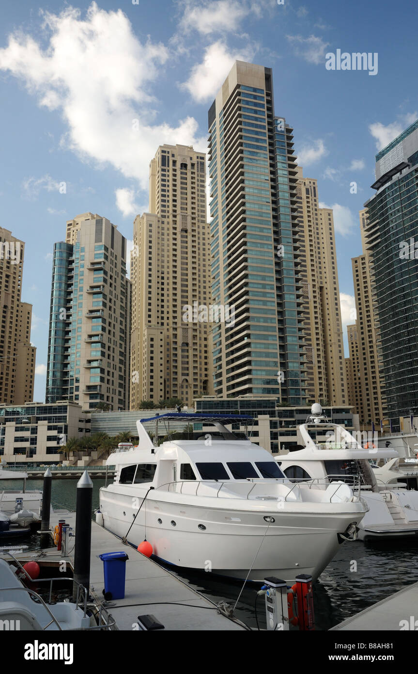Yachts dans la Marina de Dubaï, Émirats Arabes Unis Banque D'Images